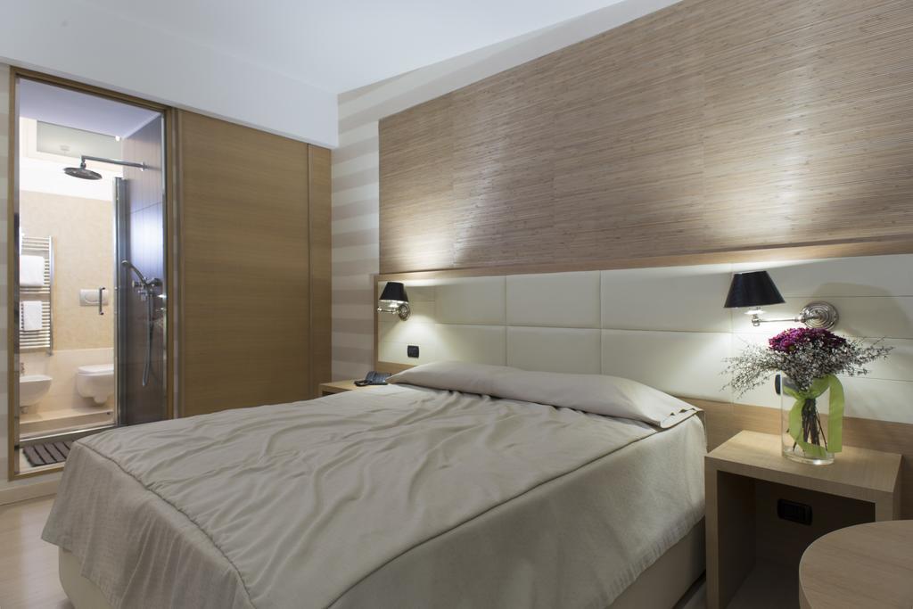 Hotel Pineta Wellness & Spa รูโวดิปูญา ภายนอก รูปภาพ